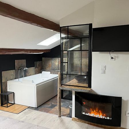 Duplex Lumineux Sur Gde Terrasse, Balneo Double, Parking Prive, Clim, Local Velos Entraigues-sur-la-Sorgue Exterior foto